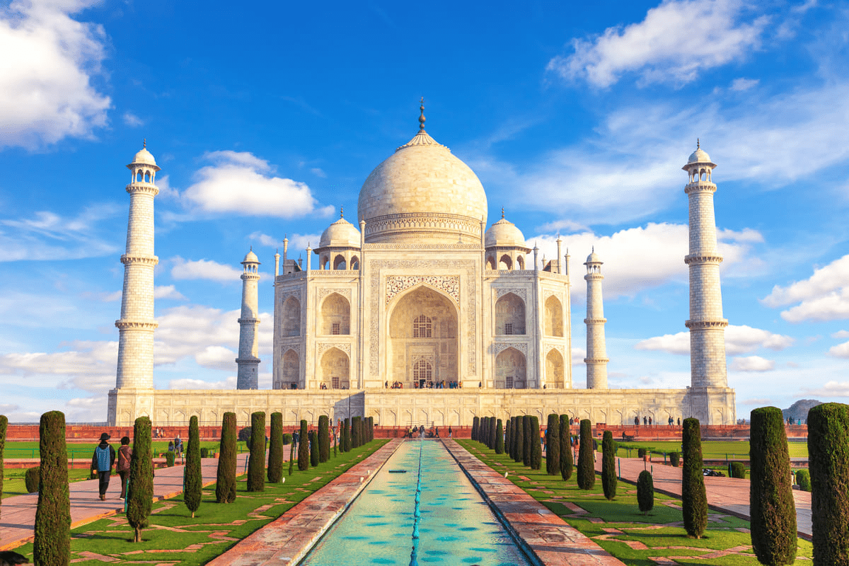 Discover the Majestic Taj Mahal